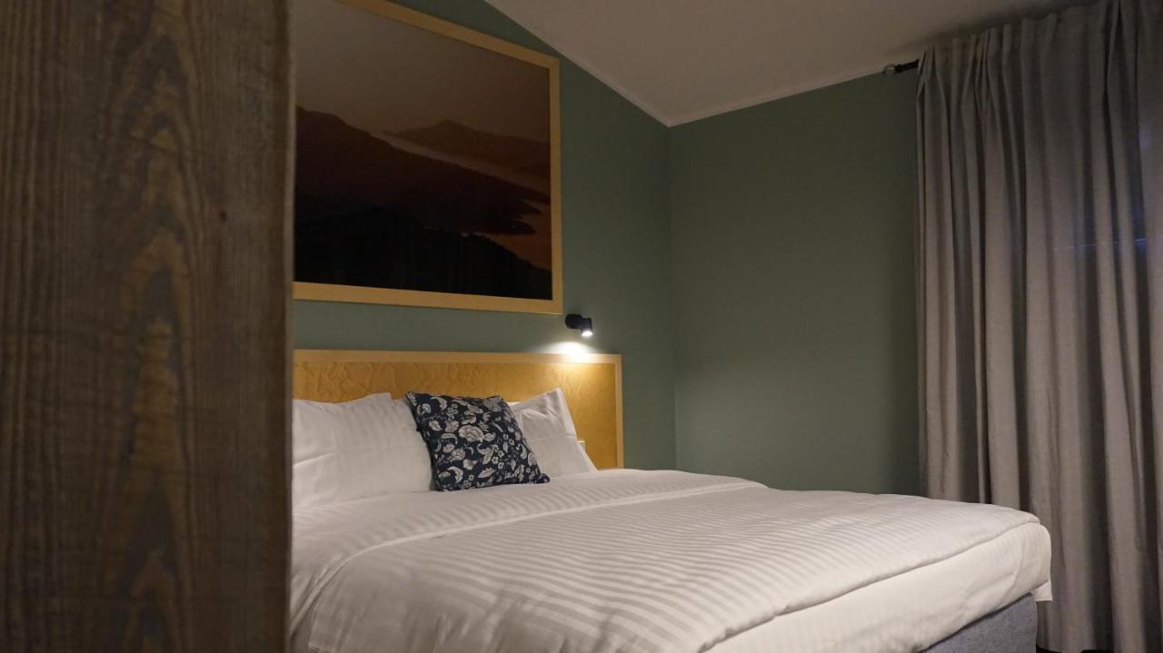 Hotel Kolumbs リエパーヤ エクステリア 写真