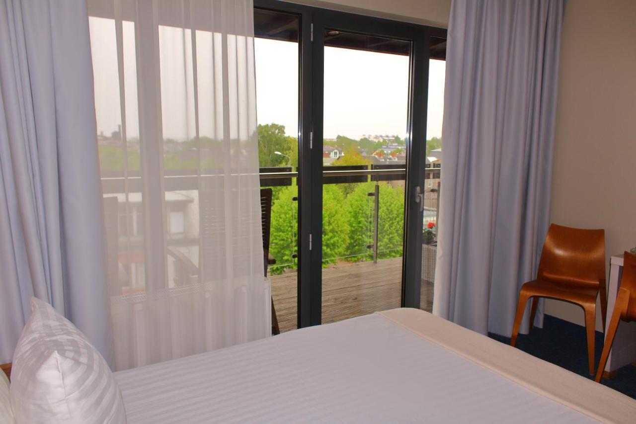 Hotel Kolumbs リエパーヤ エクステリア 写真