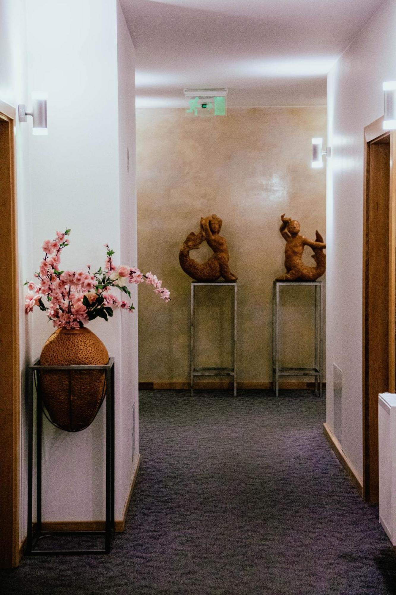 Hotel Kolumbs リエパーヤ エクステリア 写真