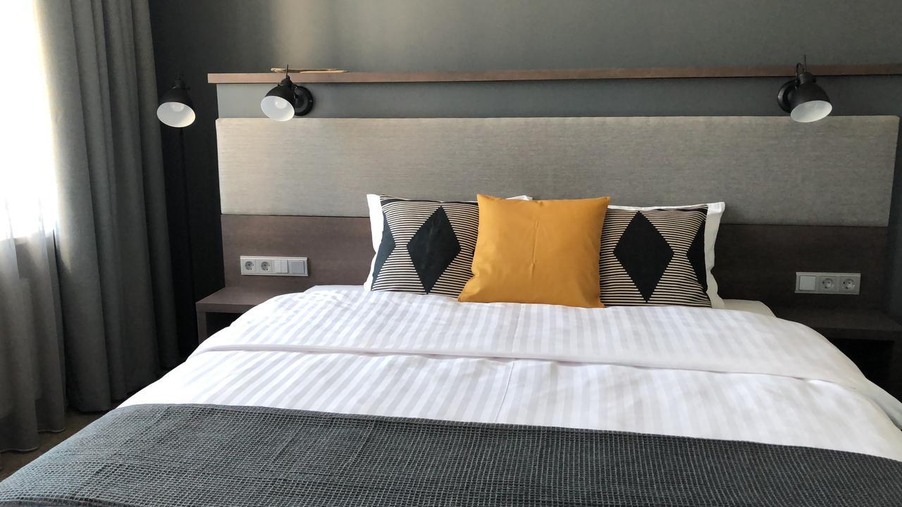 Hotel Kolumbs リエパーヤ エクステリア 写真