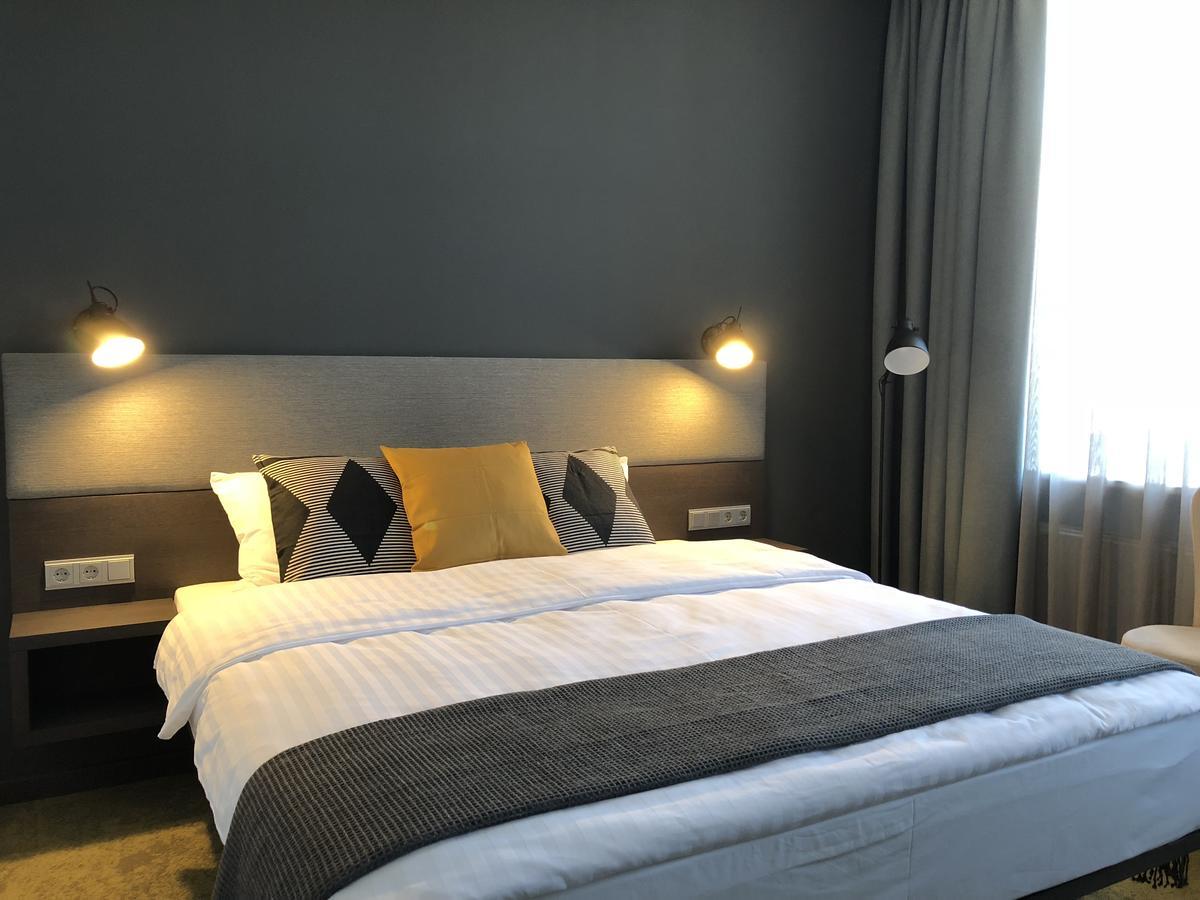 Hotel Kolumbs リエパーヤ エクステリア 写真